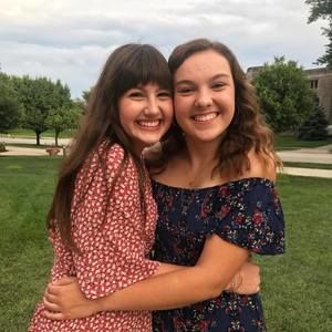 Meet your Posher, Kayla